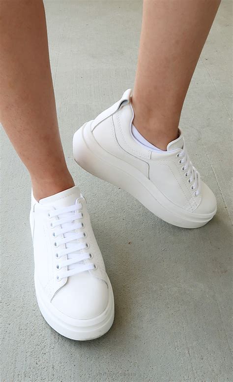 zara white sneakers women.